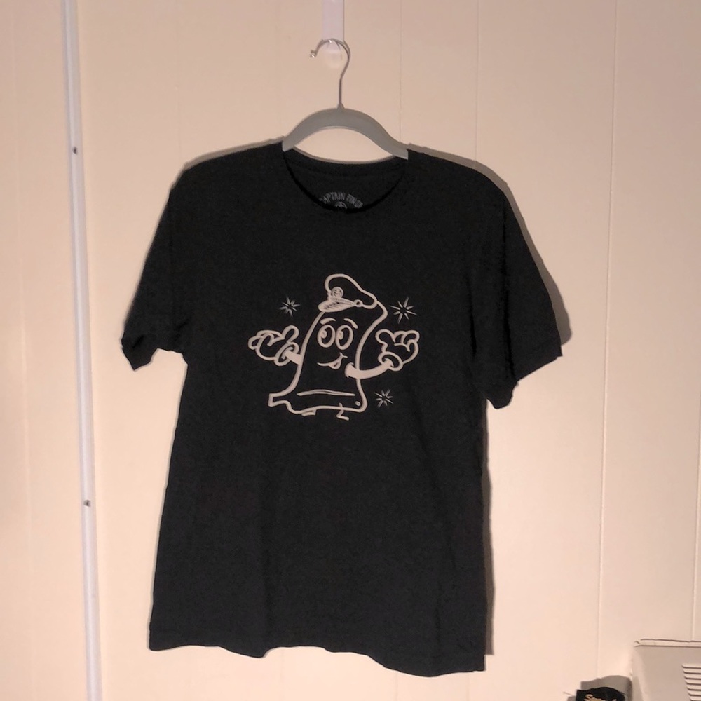 Captain Fin Tee